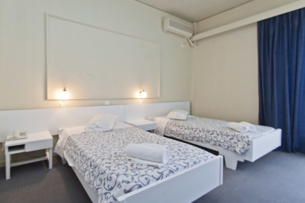 Ionion Star Hotel Lefkada City ภายนอก รูปภาพ