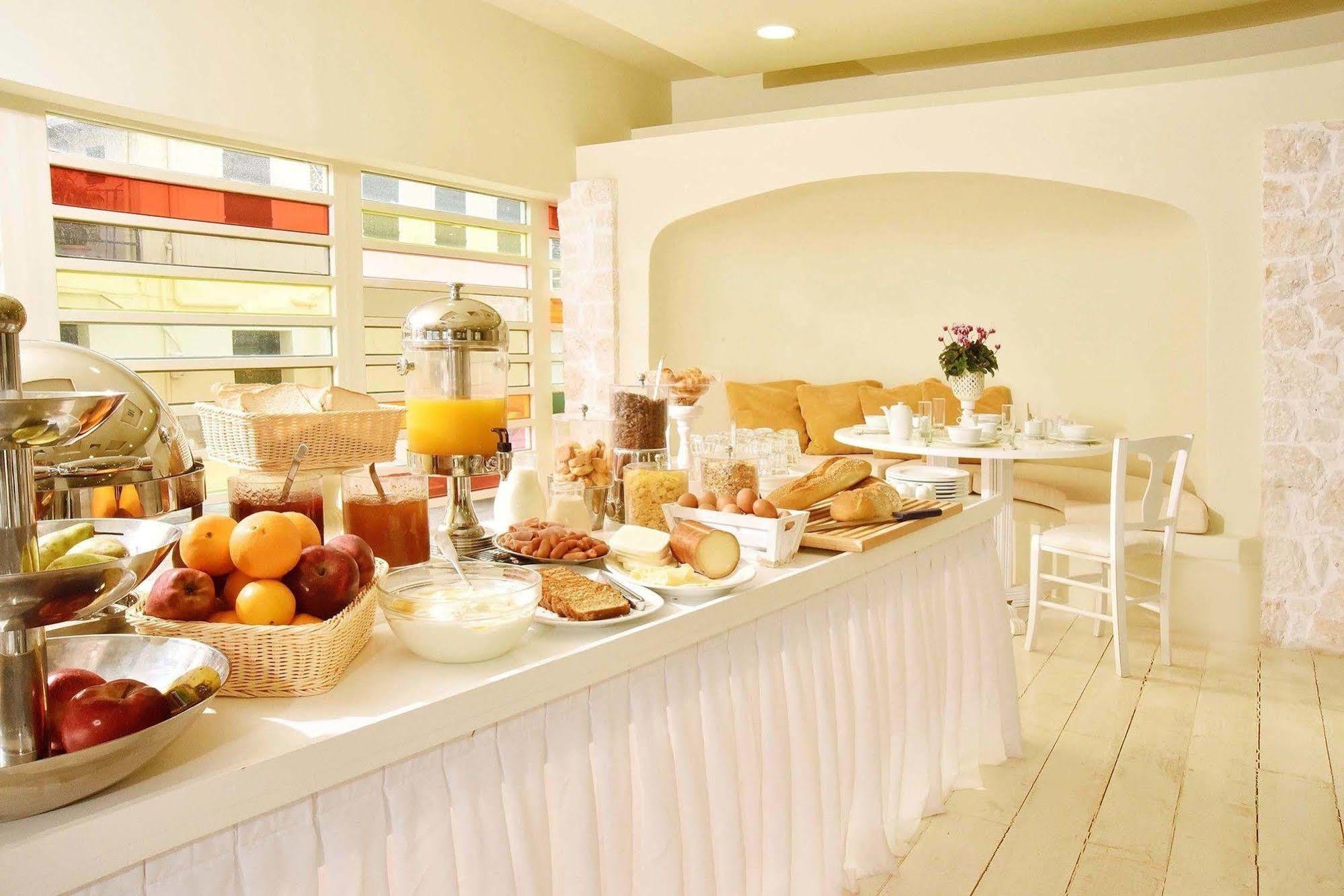 Ionion Star Hotel Lefkada City ภายนอก รูปภาพ